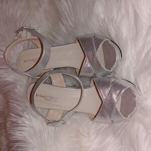 Benjamin Walk Touch Up Silver Wedge Sandals